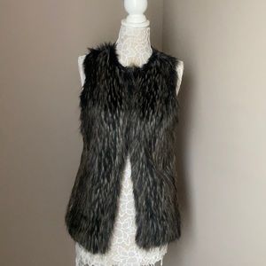 Faux fur vest with sweater back size small